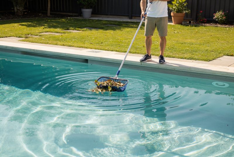 pool maintenance pricing and estimates in Leesburg